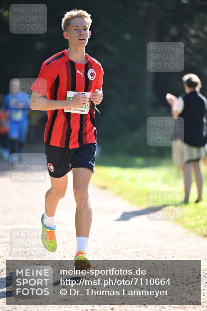 22.09.2024 - 32. Volkslauf durch das schöne Alstertal Dr. Thomas Lammeyer http://msf.ph/oto/7110664 22.09.2024 10:51:21 Laufen  meine-sportfotos.de