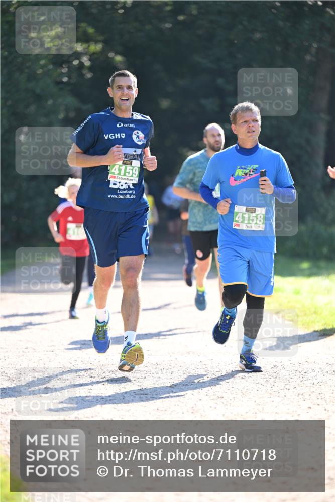 22.09.2024 - 32. Volkslauf durch das schöne Alstertal Dr. Thomas Lammeyer http://msf.ph/oto/7110718 22.09.2024 10:51:27 Laufen 4159, 4158 meine-sportfotos.de