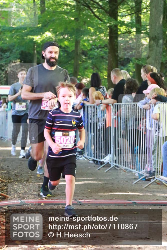 22.09.2024 - 32. Volkslauf durch das schöne Alstertal H.Heesch http://msf.ph/oto/7110867 22.09.2024 10:48:35 Ziel 5008, 5009, 5013, 5020, 5028, 5036, 5969, 5971 meine-sportfotos.de