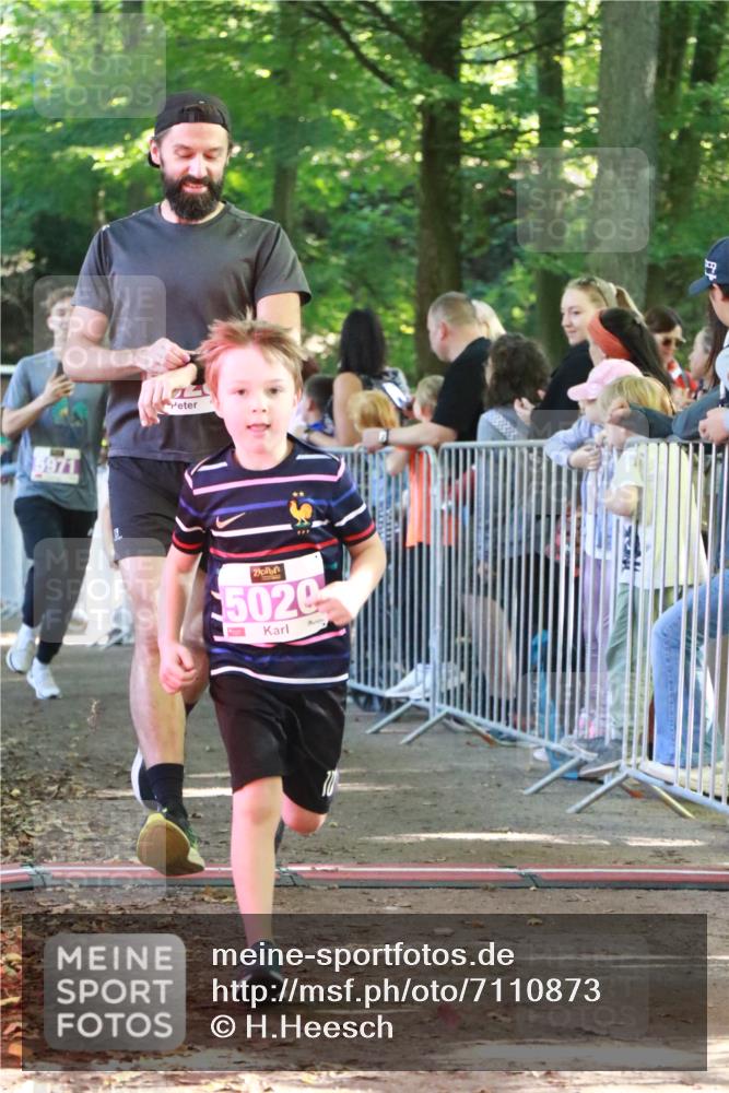 22.09.2024 - 32. Volkslauf durch das schöne Alstertal H.Heesch http://msf.ph/oto/7110873 22.09.2024 10:48:35 Ziel 5008, 5009, 5013, 5020, 5028, 5036, 5969, 5971 meine-sportfotos.de