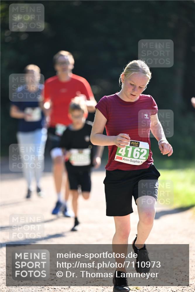 22.09.2024 - 32. Volkslauf durch das schöne Alstertal Dr. Thomas Lammeyer http://msf.ph/oto/7110973 22.09.2024 10:51:53 Laufen 4162 meine-sportfotos.de