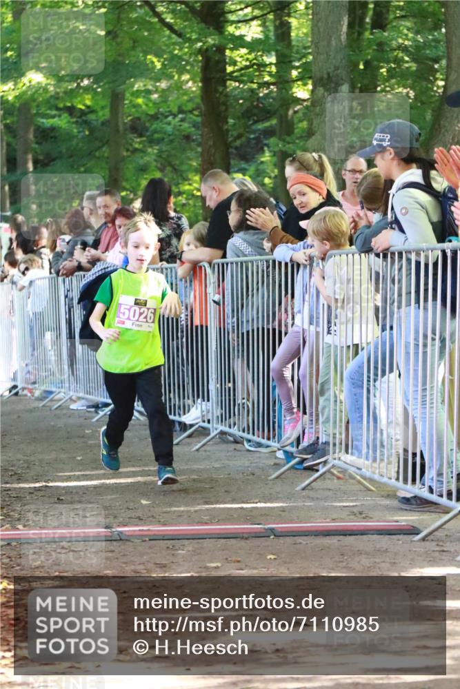 22.09.2024 - 32. Volkslauf durch das schöne Alstertal H.Heesch http://msf.ph/oto/7110985 22.09.2024 10:48:55 Ziel 5026 meine-sportfotos.de
