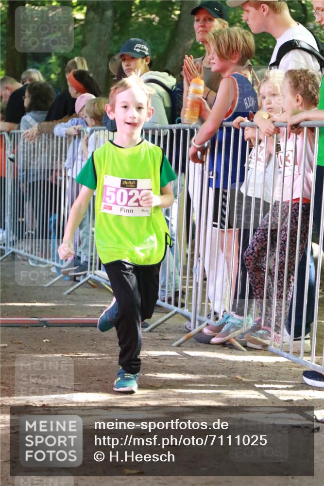22.09.2024 - 32. Volkslauf durch das schöne Alstertal H.Heesch http://msf.ph/oto/7111025 22.09.2024 10:48:56 Ziel 5026 meine-sportfotos.de