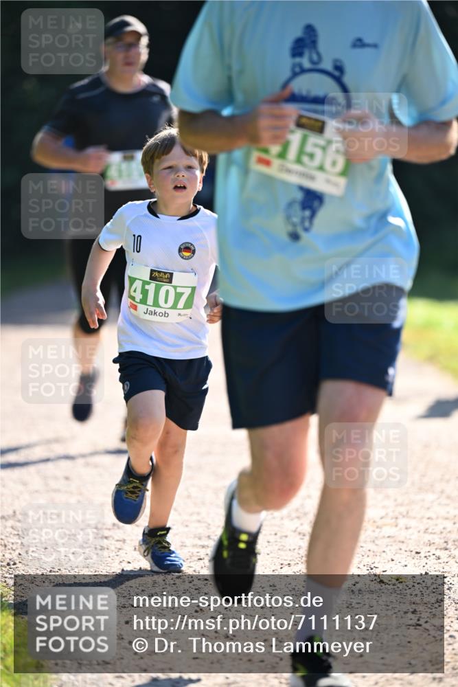 22.09.2024 - 32. Volkslauf durch das schöne Alstertal Dr. Thomas Lammeyer http://msf.ph/oto/7111137 22.09.2024 10:52:26 Laufen 10, 4107, 156 meine-sportfotos.de