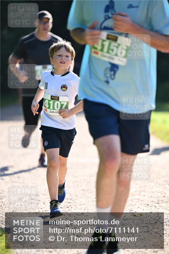 22.09.2024 - 32. Volkslauf durch das schöne Alstertal Dr. Thomas Lammeyer http://msf.ph/oto/7111141 22.09.2024 10:52:26 Laufen 4107, 4156 meine-sportfotos.de