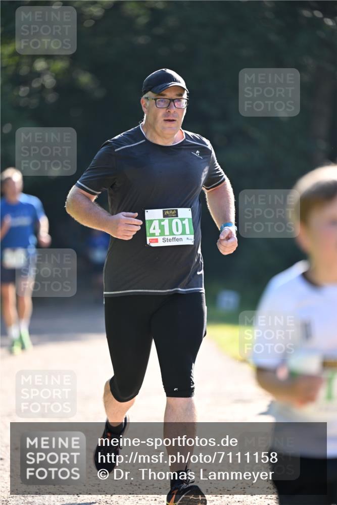 22.09.2024 - 32. Volkslauf durch das schöne Alstertal Dr. Thomas Lammeyer http://msf.ph/oto/7111158 22.09.2024 10:52:27 Laufen 4101 meine-sportfotos.de