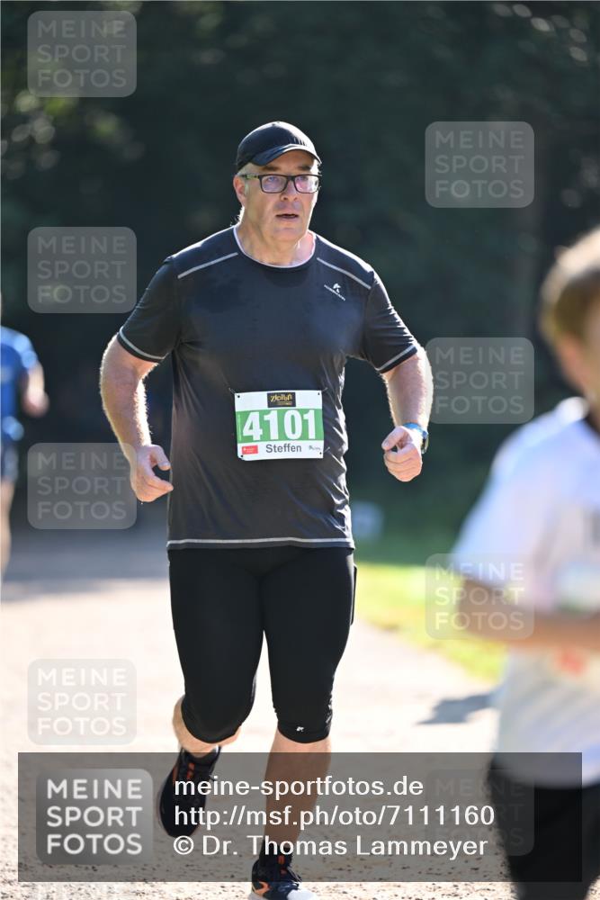 22.09.2024 - 32. Volkslauf durch das schöne Alstertal Dr. Thomas Lammeyer http://msf.ph/oto/7111160 22.09.2024 10:52:28 Laufen 4101 meine-sportfotos.de