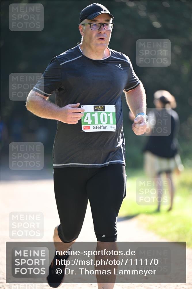 22.09.2024 - 32. Volkslauf durch das schöne Alstertal Dr. Thomas Lammeyer http://msf.ph/oto/7111170 22.09.2024 10:52:28 Laufen 4101 meine-sportfotos.de