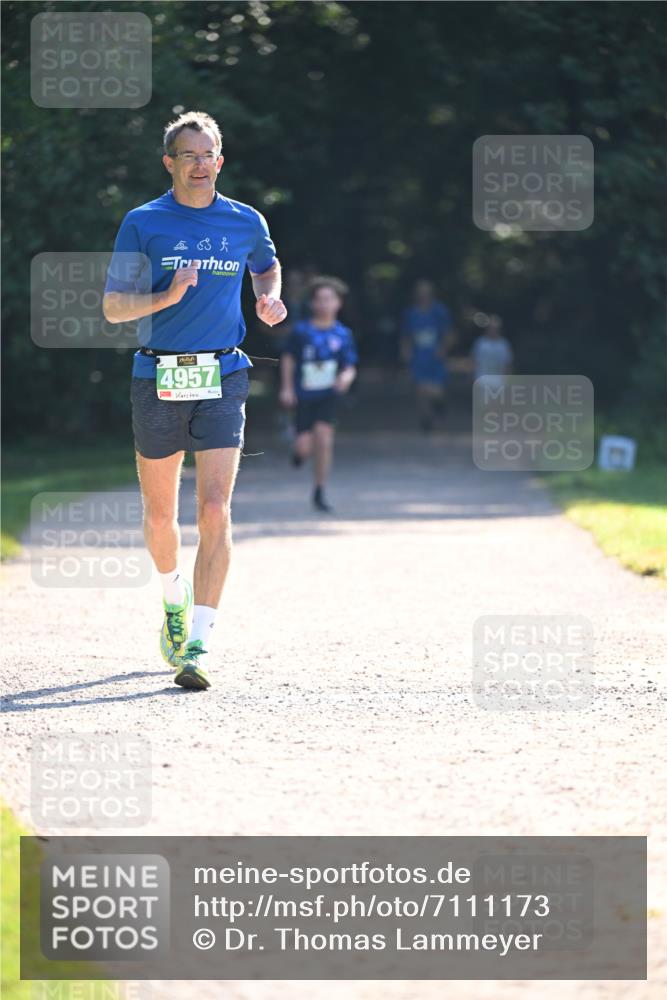 22.09.2024 - 32. Volkslauf durch das schöne Alstertal Dr. Thomas Lammeyer http://msf.ph/oto/7111173 22.09.2024 10:52:31 Laufen 4957 meine-sportfotos.de