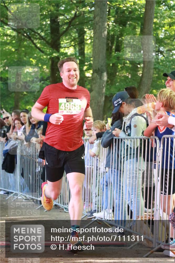 22.09.2024 - 32. Volkslauf durch das schöne Alstertal H.Heesch http://msf.ph/oto/7111311 22.09.2024 10:51:57 Ziel 4968 meine-sportfotos.de