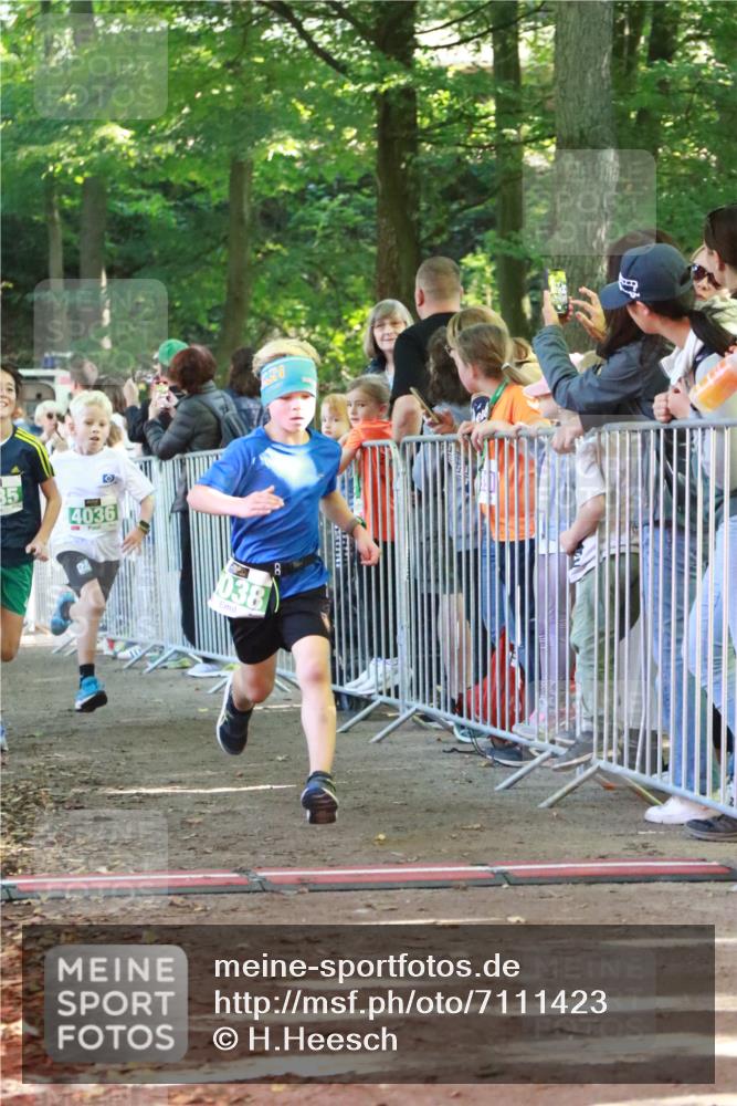 22.09.2024 - 32. Volkslauf durch das schöne Alstertal H.Heesch http://msf.ph/oto/7111423 22.09.2024 10:52:59 Ziel 4035, 4036, 4038, 4086, 4170 meine-sportfotos.de