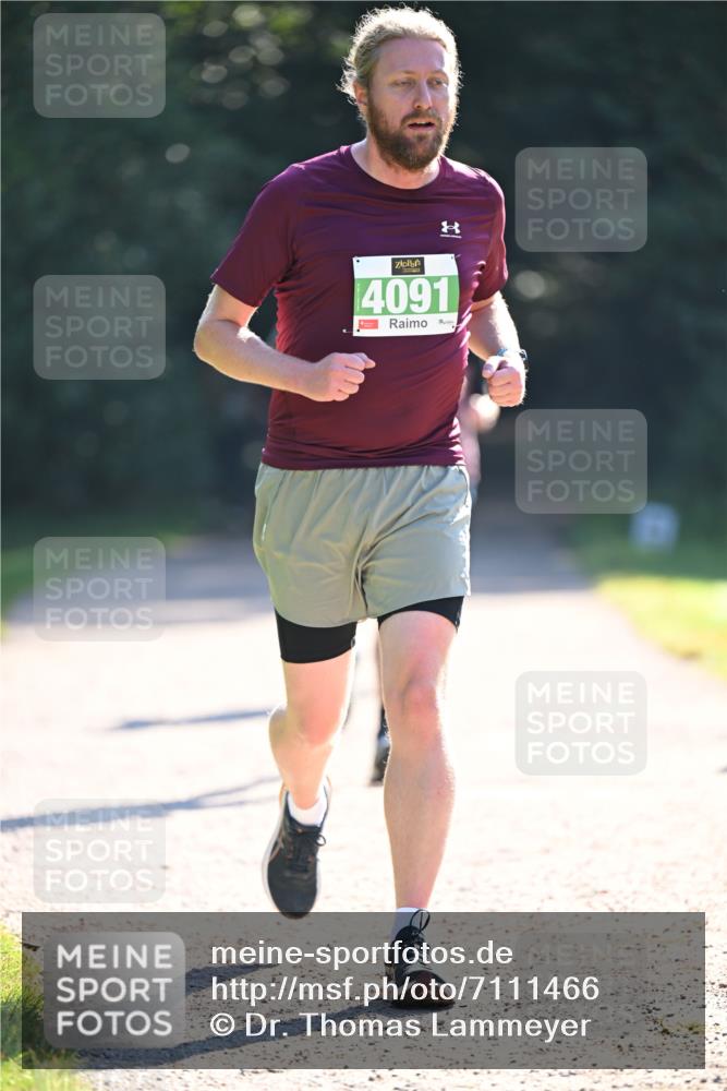 22.09.2024 - 32. Volkslauf durch das schöne Alstertal Dr. Thomas Lammeyer http://msf.ph/oto/7111466 22.09.2024 10:53:03 Laufen 4091 meine-sportfotos.de