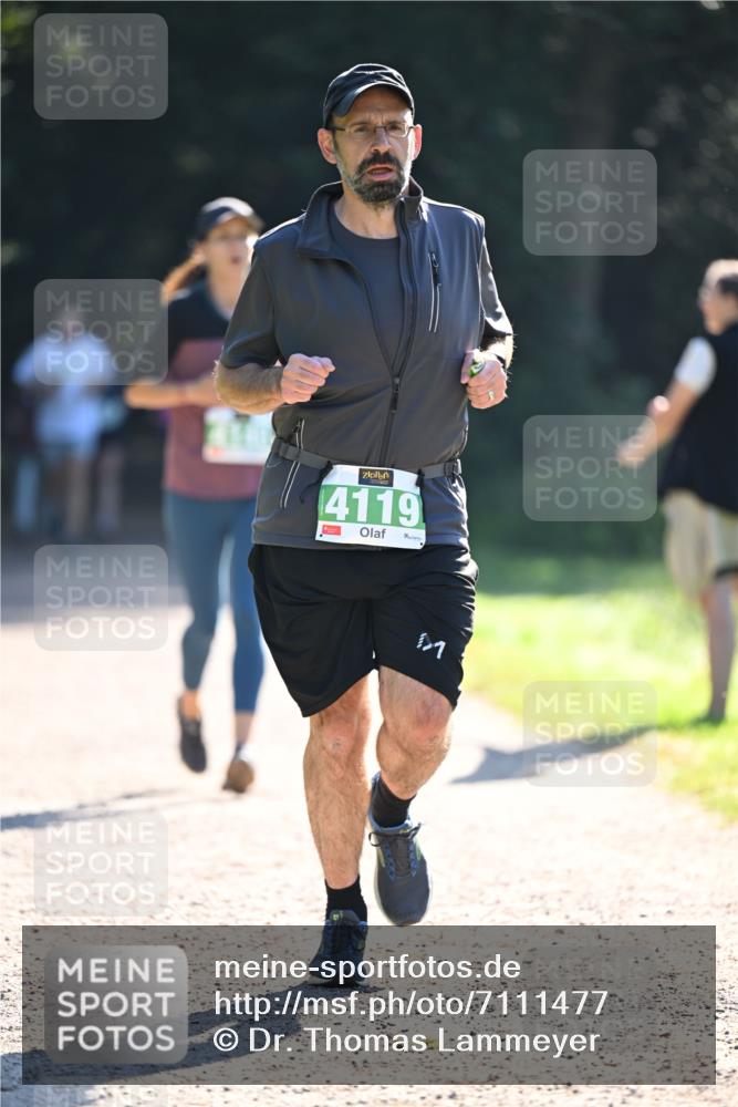 22.09.2024 - 32. Volkslauf durch das schöne Alstertal Dr. Thomas Lammeyer http://msf.ph/oto/7111477 22.09.2024 10:53:05 Laufen 4119 meine-sportfotos.de