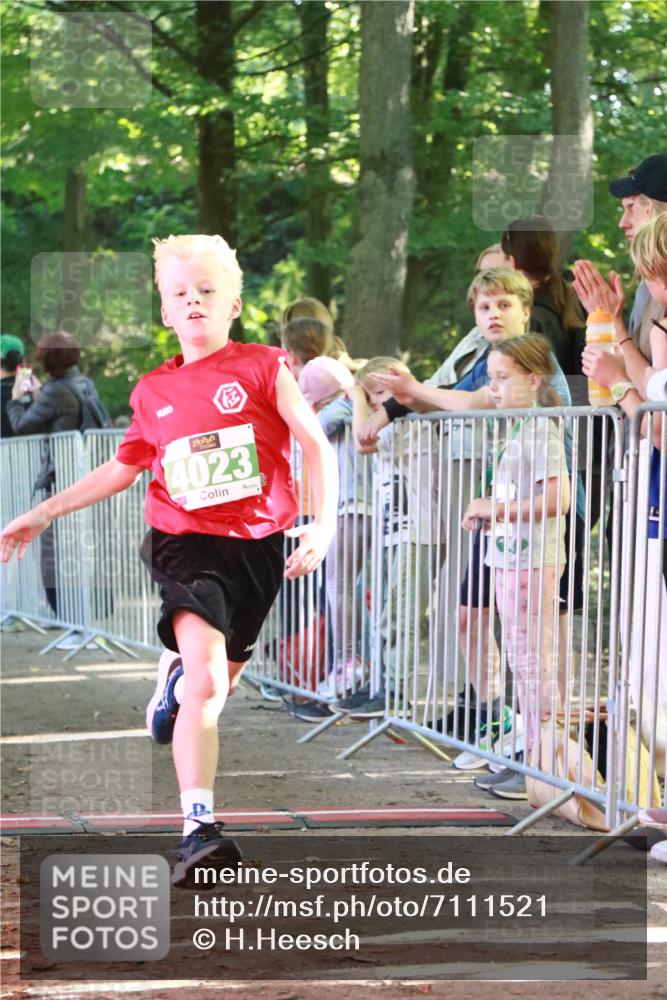22.09.2024 - 32. Volkslauf durch das schöne Alstertal H.Heesch http://msf.ph/oto/7111521 22.09.2024 10:53:31 Ziel 4023, 4079 meine-sportfotos.de