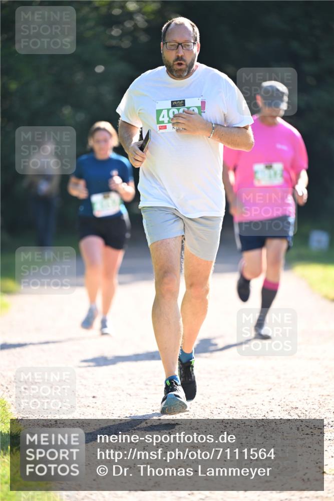 22.09.2024 - 32. Volkslauf durch das schöne Alstertal Dr. Thomas Lammeyer http://msf.ph/oto/7111564 22.09.2024 10:53:15 Laufen 40 meine-sportfotos.de