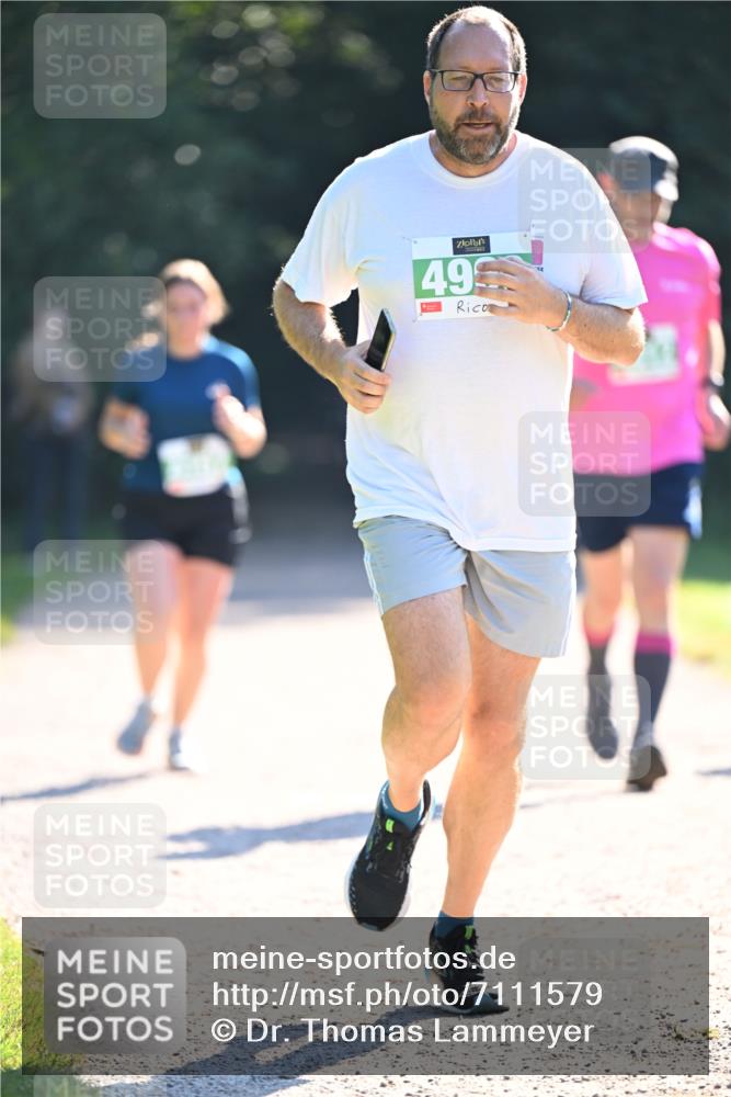22.09.2024 - 32. Volkslauf durch das schöne Alstertal Dr. Thomas Lammeyer http://msf.ph/oto/7111579 22.09.2024 10:53:16 Laufen 49 meine-sportfotos.de