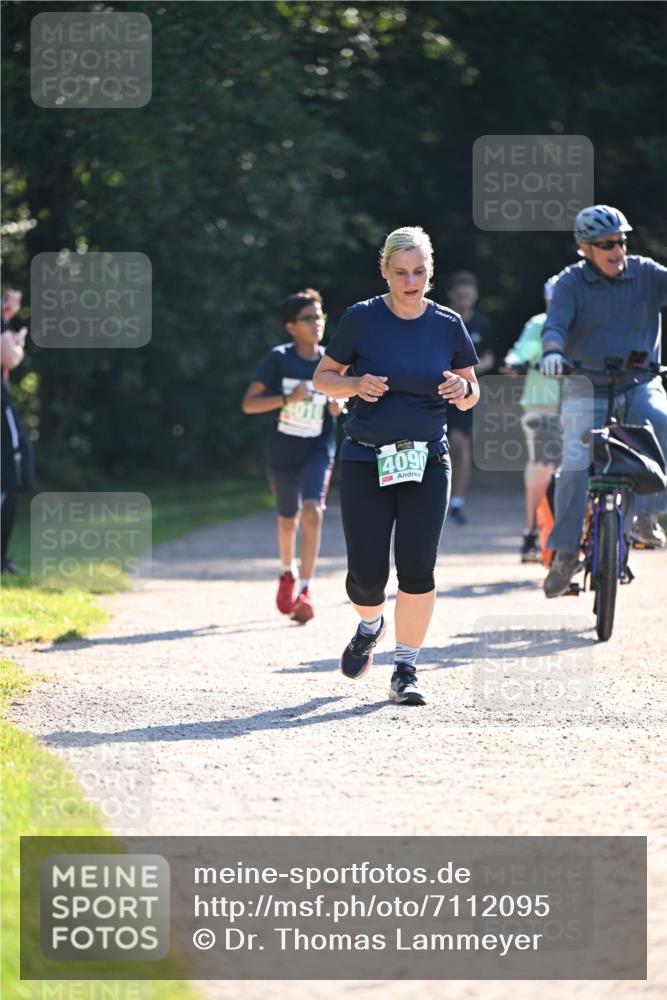 22.09.2024 - 32. Volkslauf durch das schöne Alstertal Dr. Thomas Lammeyer http://msf.ph/oto/7112095 22.09.2024 10:54:37 Laufen 4090 meine-sportfotos.de