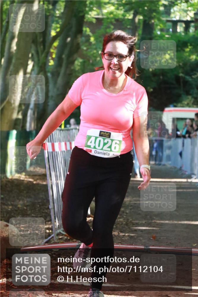 22.09.2024 - 32. Volkslauf durch das schöne Alstertal H.Heesch http://msf.ph/oto/7112104 22.09.2024 10:56:09 Ziel 4026, 4964 meine-sportfotos.de