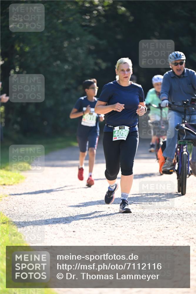 22.09.2024 - 32. Volkslauf durch das schöne Alstertal Dr. Thomas Lammeyer http://msf.ph/oto/7112116 22.09.2024 10:54:37 Laufen 4090 meine-sportfotos.de