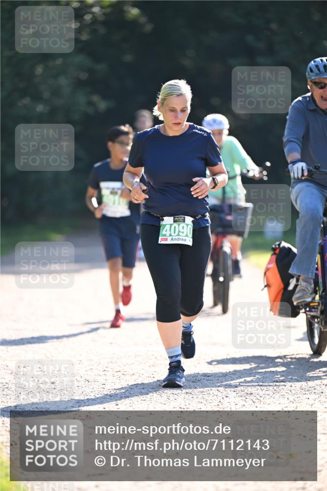 22.09.2024 - 32. Volkslauf durch das schöne Alstertal Dr. Thomas Lammeyer http://msf.ph/oto/7112143 22.09.2024 10:54:38 Laufen 4090 meine-sportfotos.de