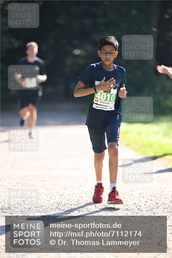 22.09.2024 - 32. Volkslauf durch das schöne Alstertal Dr. Thomas Lammeyer http://msf.ph/oto/7112174 22.09.2024 10:54:41 Laufen 4010 meine-sportfotos.de