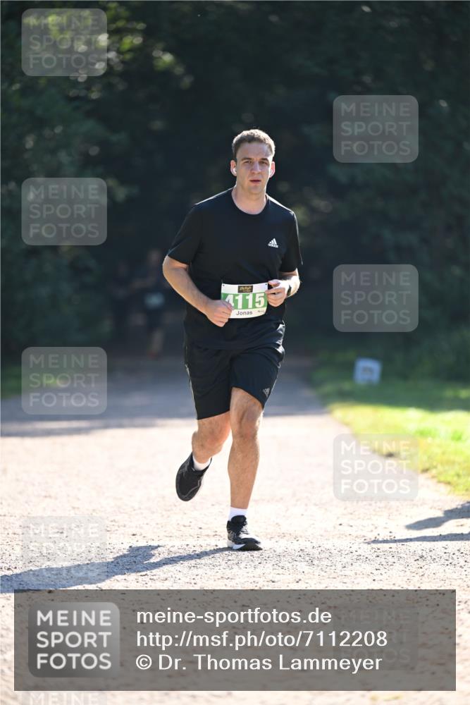 22.09.2024 - 32. Volkslauf durch das schöne Alstertal Dr. Thomas Lammeyer http://msf.ph/oto/7112208 22.09.2024 10:54:45 Laufen 115 meine-sportfotos.de