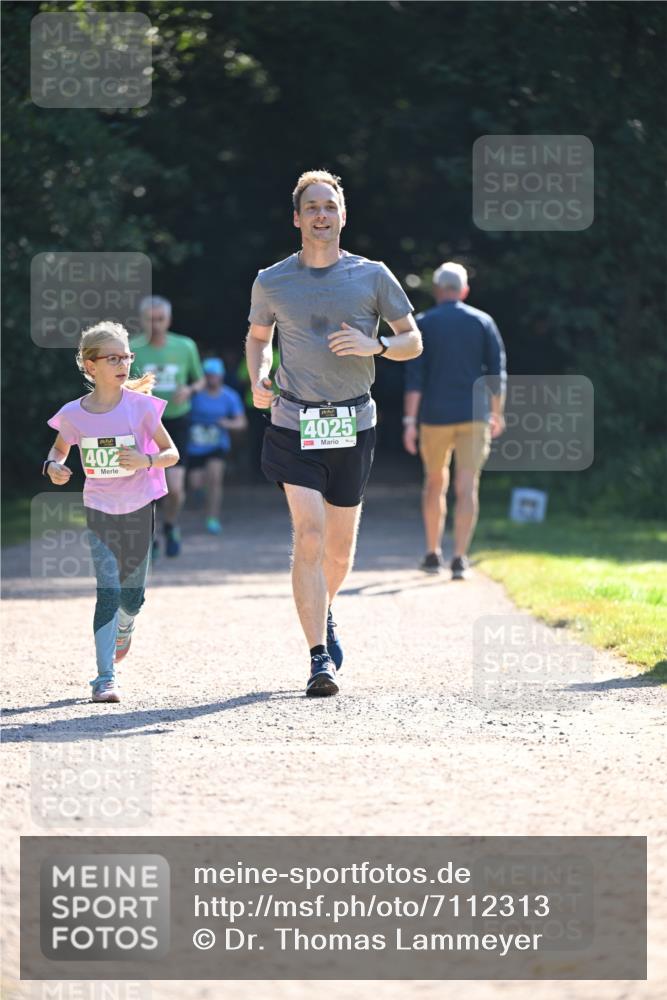 22.09.2024 - 32. Volkslauf durch das schöne Alstertal Dr. Thomas Lammeyer http://msf.ph/oto/7112313 22.09.2024 10:55:35 Laufen 402, 4025 meine-sportfotos.de