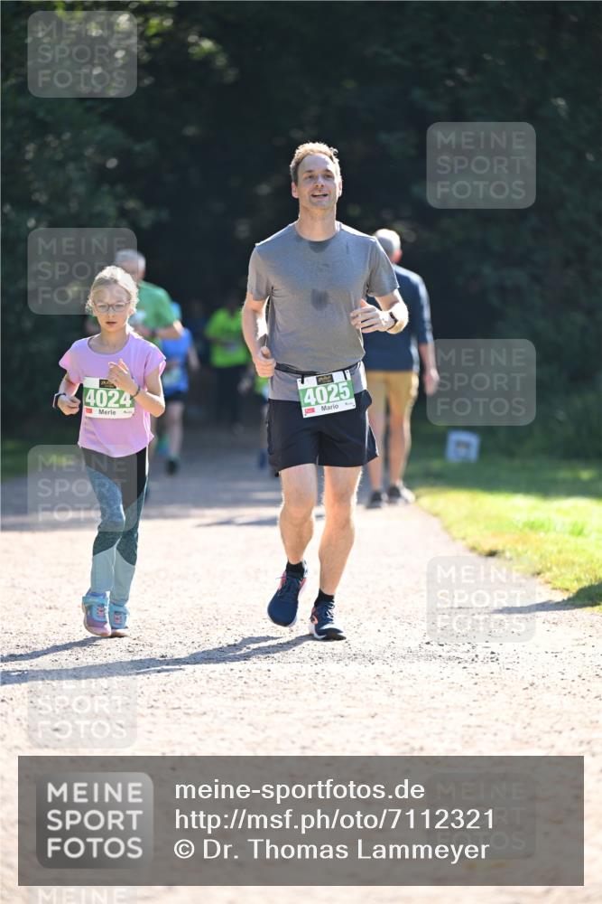 22.09.2024 - 32. Volkslauf durch das schöne Alstertal Dr. Thomas Lammeyer http://msf.ph/oto/7112321 22.09.2024 10:55:36 Laufen 4024, 4025 meine-sportfotos.de