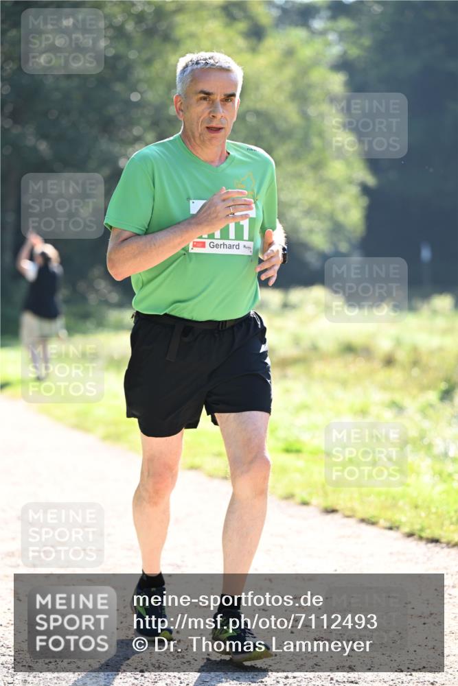 22.09.2024 - 32. Volkslauf durch das schöne Alstertal Dr. Thomas Lammeyer http://msf.ph/oto/7112493 22.09.2024 10:55:46 Laufen 11 meine-sportfotos.de