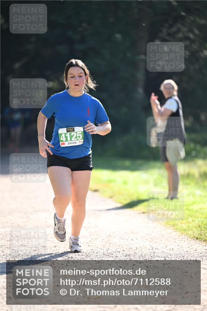 22.09.2024 - 32. Volkslauf durch das schöne Alstertal Dr. Thomas Lammeyer http://msf.ph/oto/7112588 22.09.2024 10:55:59 Laufen 4125 meine-sportfotos.de
