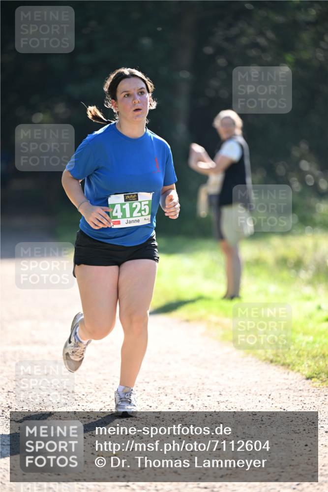 22.09.2024 - 32. Volkslauf durch das schöne Alstertal Dr. Thomas Lammeyer http://msf.ph/oto/7112604 22.09.2024 10:56:00 Laufen 4125 meine-sportfotos.de