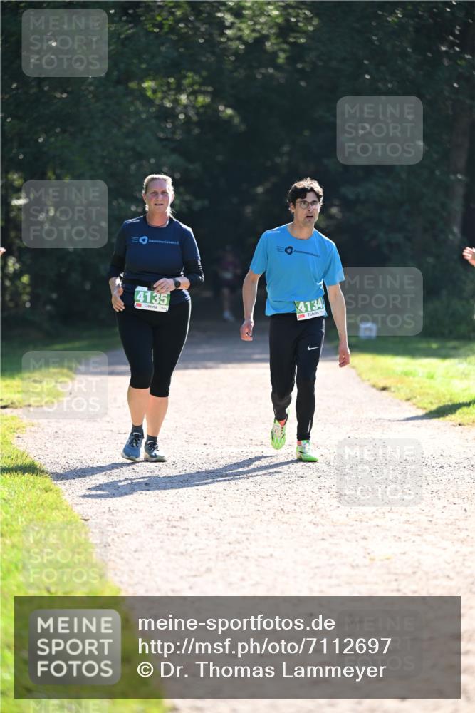 22.09.2024 - 32. Volkslauf durch das schöne Alstertal Dr. Thomas Lammeyer http://msf.ph/oto/7112697 22.09.2024 10:56:21 Laufen 4135, 4134 meine-sportfotos.de