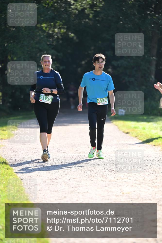 22.09.2024 - 32. Volkslauf durch das schöne Alstertal Dr. Thomas Lammeyer http://msf.ph/oto/7112701 22.09.2024 10:56:21 Laufen 4135, 4134 meine-sportfotos.de