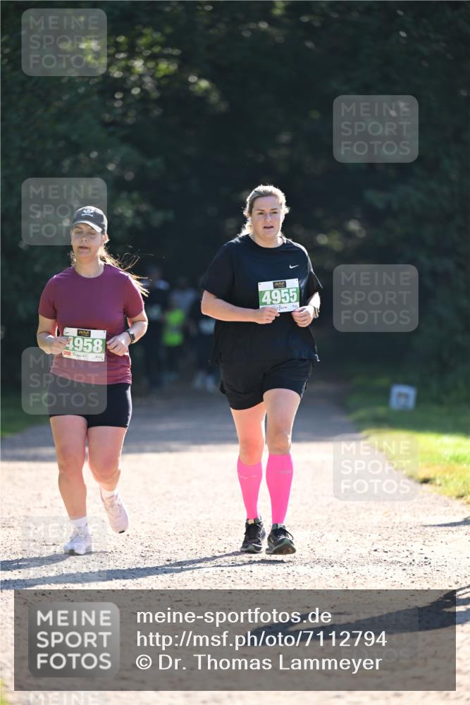 22.09.2024 - 32. Volkslauf durch das schöne Alstertal Dr. Thomas Lammeyer http://msf.ph/oto/7112794 22.09.2024 10:56:38 Laufen 4958, 4955 meine-sportfotos.de