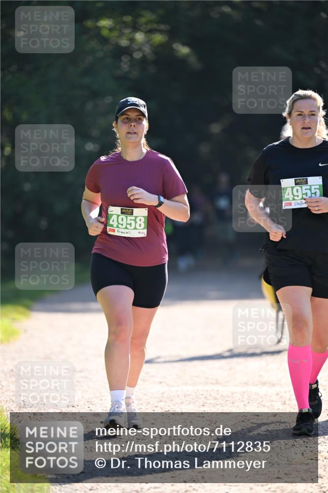 22.09.2024 - 32. Volkslauf durch das schöne Alstertal Dr. Thomas Lammeyer http://msf.ph/oto/7112835 22.09.2024 10:56:40 Laufen 4958, 4955 meine-sportfotos.de