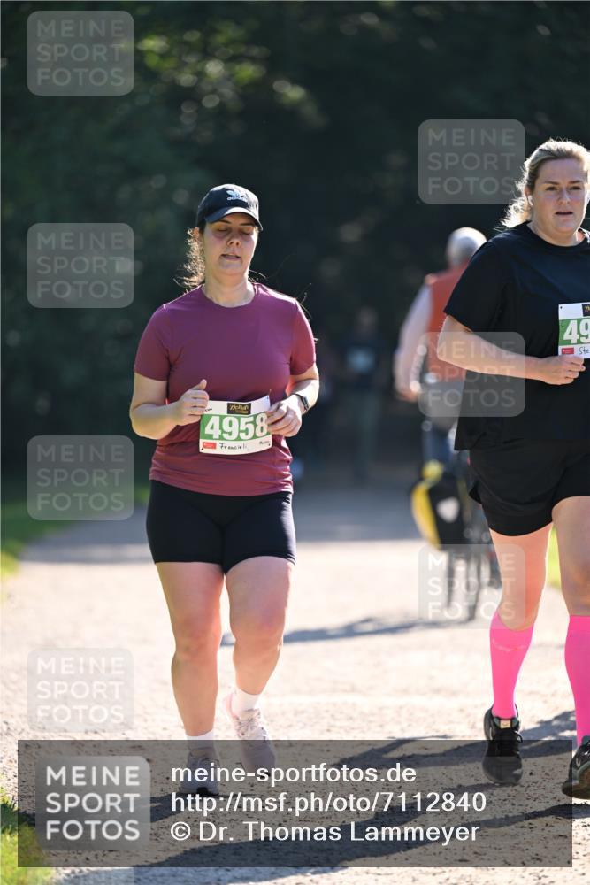 22.09.2024 - 32. Volkslauf durch das schöne Alstertal Dr. Thomas Lammeyer http://msf.ph/oto/7112840 22.09.2024 10:56:41 Laufen 4958, 49 meine-sportfotos.de