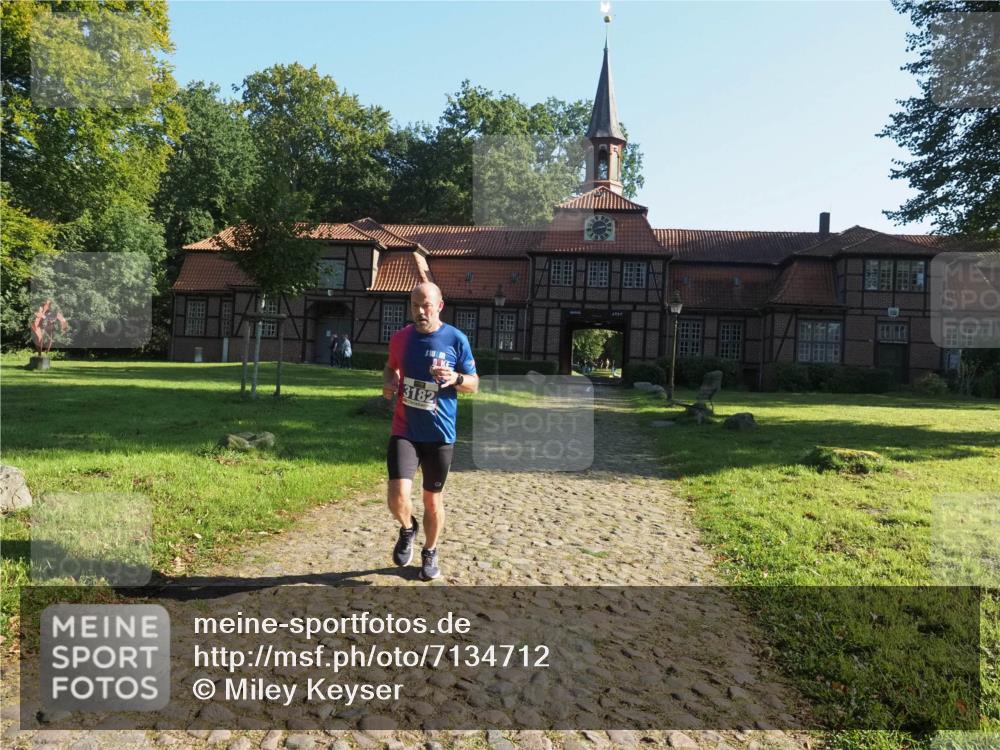 22.09.2024 - 32. Volkslauf durch das schöne Alstertal Miley Keyser http://msf.ph/oto/7134712 22.09.2024 10:56:40 Laufen 3182 meine-sportfotos.de