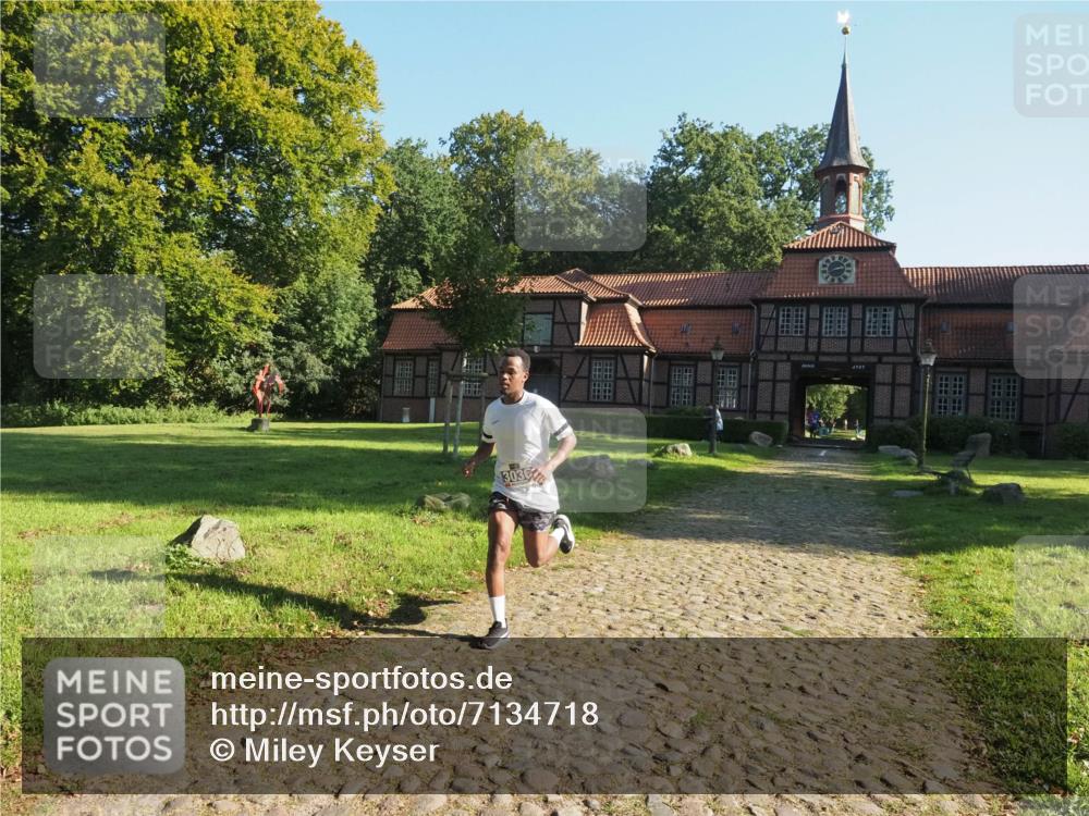 22.09.2024 - 32. Volkslauf durch das schöne Alstertal Miley Keyser http://msf.ph/oto/7134718 22.09.2024 10:56:31 Laufen 303 meine-sportfotos.de