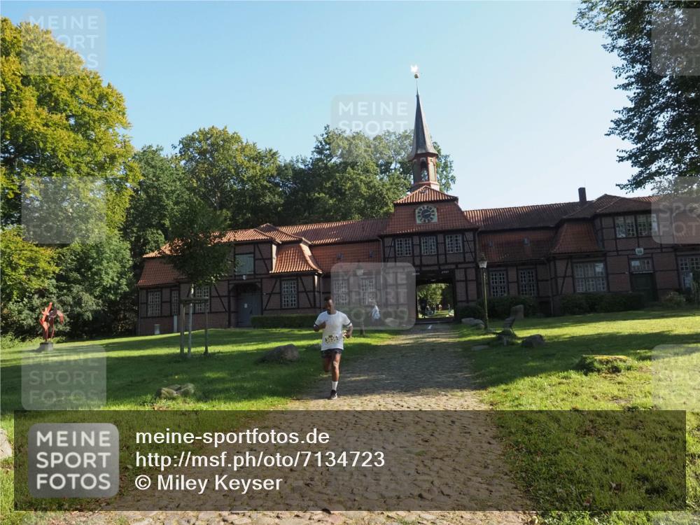 22.09.2024 - 32. Volkslauf durch das schöne Alstertal Miley Keyser http://msf.ph/oto/7134723 22.09.2024 10:56:30 Laufen  meine-sportfotos.de