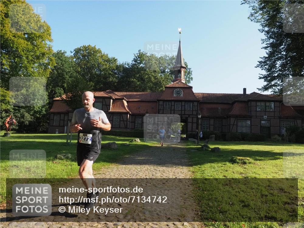 22.09.2024 - 32. Volkslauf durch das schöne Alstertal Miley Keyser http://msf.ph/oto/7134742 22.09.2024 10:56:15 Laufen 3272 meine-sportfotos.de