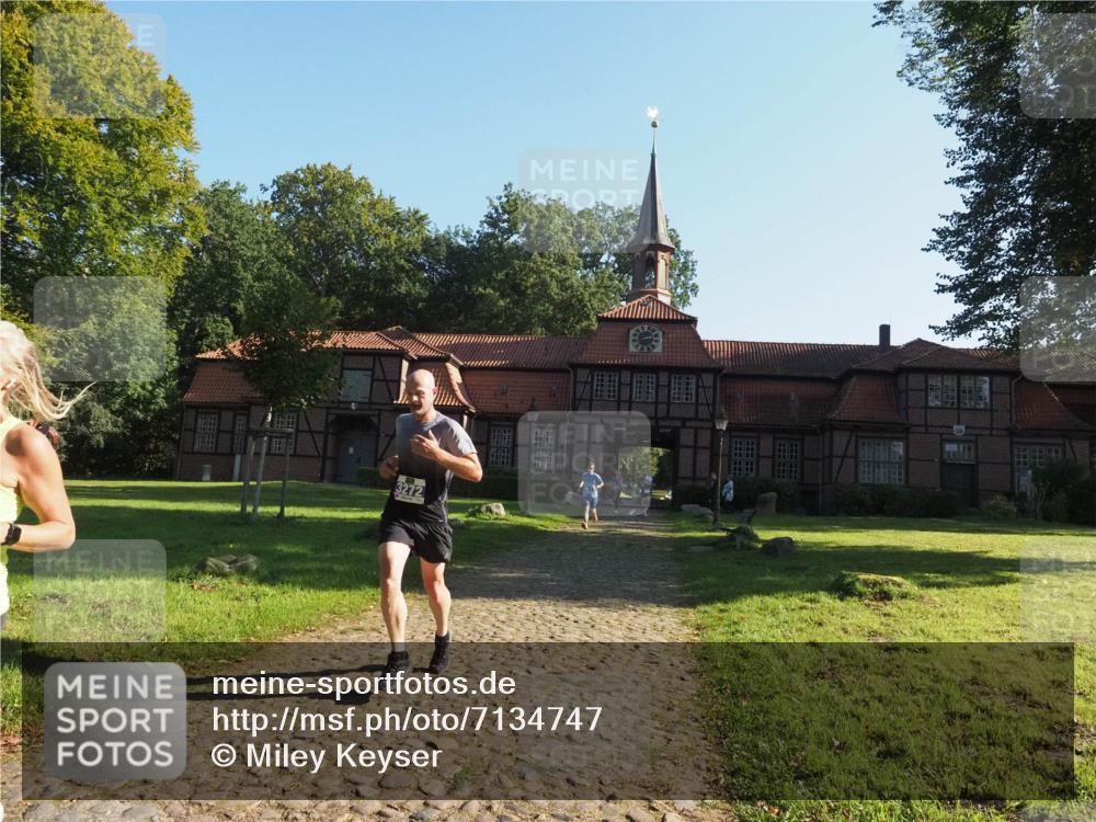 22.09.2024 - 32. Volkslauf durch das schöne Alstertal Miley Keyser http://msf.ph/oto/7134747 22.09.2024 10:56:15 Laufen 3272 meine-sportfotos.de