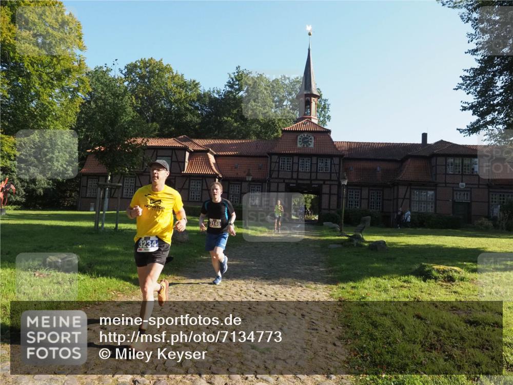 22.09.2024 - 32. Volkslauf durch das schöne Alstertal Miley Keyser http://msf.ph/oto/7134773 22.09.2024 10:56:00 Laufen 3234, 3148 meine-sportfotos.de
