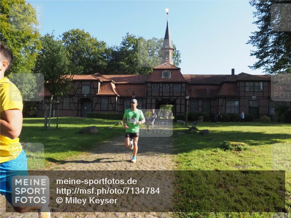 22.09.2024 - 32. Volkslauf durch das schöne Alstertal Miley Keyser http://msf.ph/oto/7134784 22.09.2024 10:55:57 Laufen 3042 meine-sportfotos.de