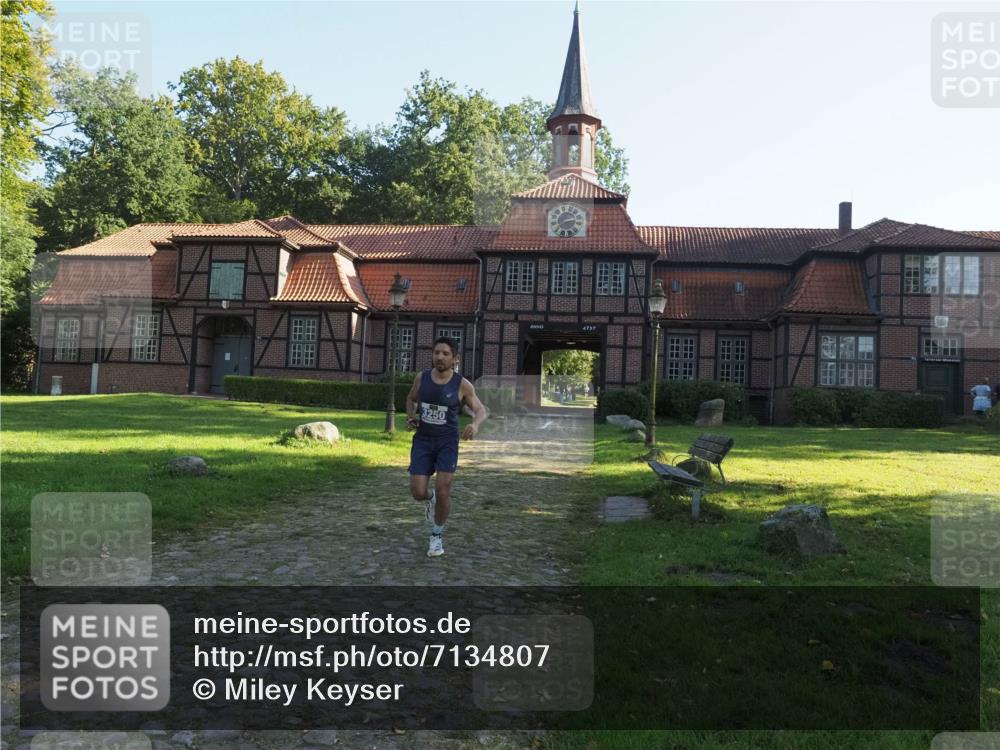 22.09.2024 - 32. Volkslauf durch das schöne Alstertal Miley Keyser http://msf.ph/oto/7134807 22.09.2024 10:54:49 Laufen 3250, 4757 meine-sportfotos.de