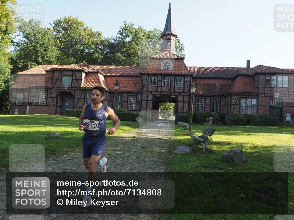 22.09.2024 - 32. Volkslauf durch das schöne Alstertal Miley Keyser http://msf.ph/oto/7134808 22.09.2024 10:54:49 Laufen 3250 meine-sportfotos.de