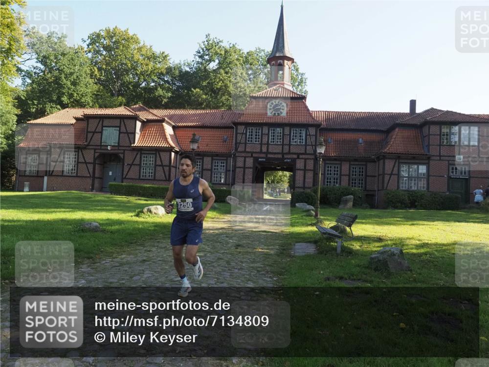 22.09.2024 - 32. Volkslauf durch das schöne Alstertal Miley Keyser http://msf.ph/oto/7134809 22.09.2024 10:54:49 Laufen 3250 meine-sportfotos.de