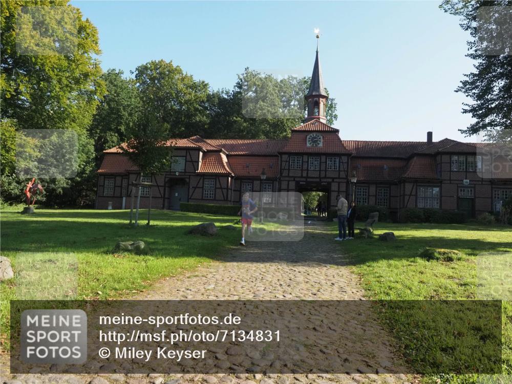 22.09.2024 - 32. Volkslauf durch das schöne Alstertal Miley Keyser http://msf.ph/oto/7134831 22.09.2024 10:54:06 Laufen  meine-sportfotos.de