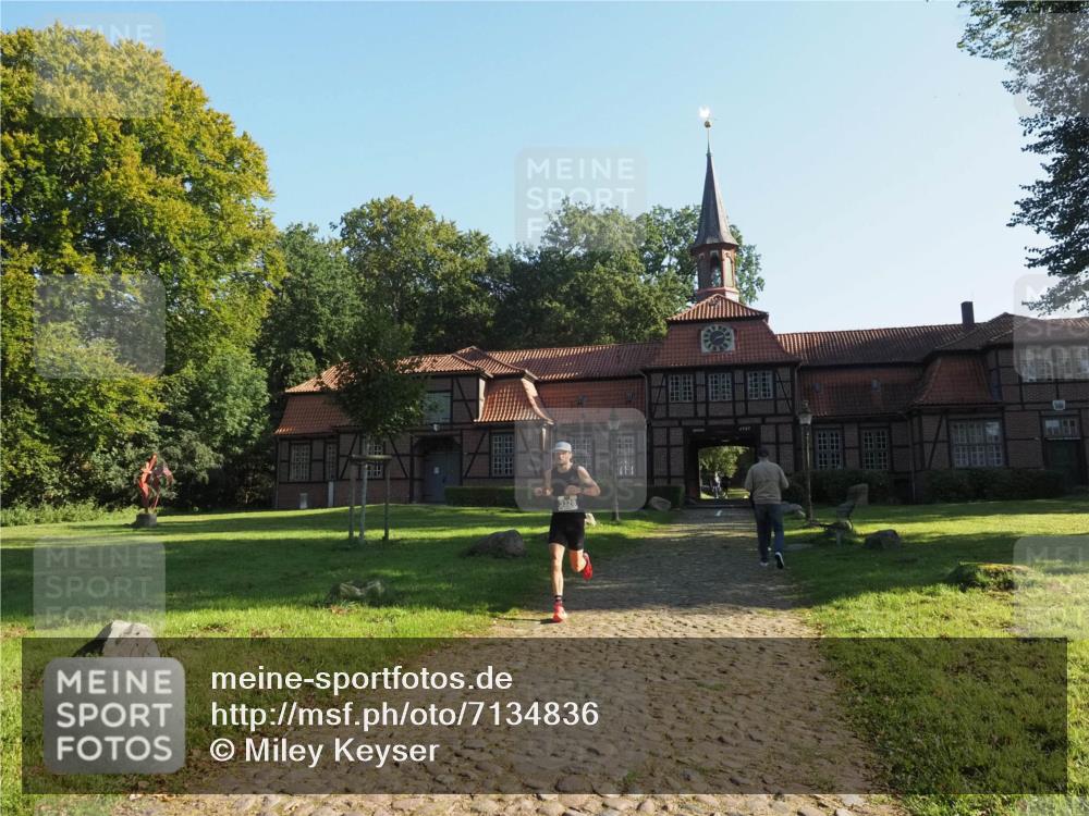 22.09.2024 - 32. Volkslauf durch das schöne Alstertal Miley Keyser http://msf.ph/oto/7134836 22.09.2024 10:53:58 Laufen 3328, 4757 meine-sportfotos.de