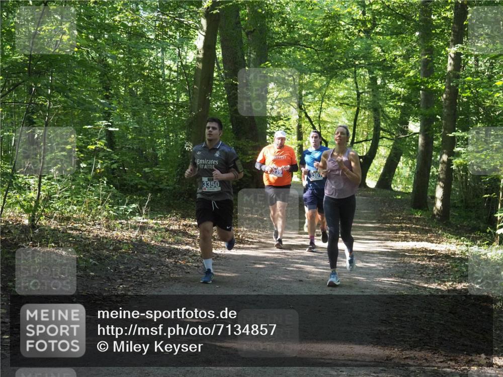 22.09.2024 - 32. Volkslauf durch das schöne Alstertal Miley Keyser http://msf.ph/oto/7134857 22.09.2024 10:52:17 Laufen 3350, 3301 meine-sportfotos.de
