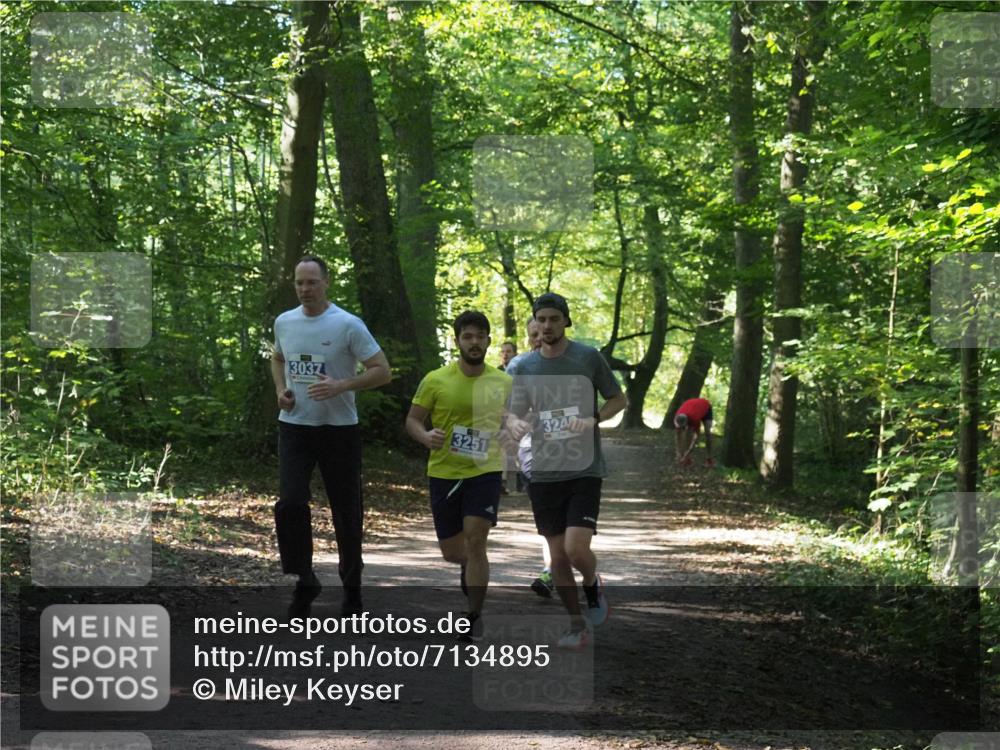 22.09.2024 - 32. Volkslauf durch das schöne Alstertal Miley Keyser http://msf.ph/oto/7134895 22.09.2024 10:51:55 Laufen 3037, 3251, 320 meine-sportfotos.de
